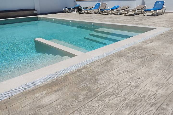 Cottage für 28 Personen, mit Whirlpool und Balkon sowie Pool - 1