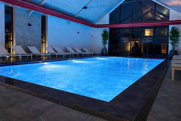 Club vacances pour 8 personnes, avec sauna et piscine ainsi que jardin et jacuzzi en Belgique - 3