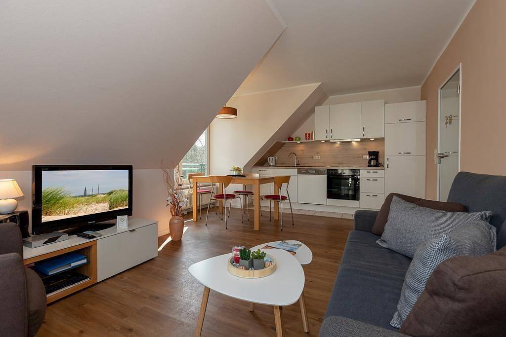 Ganze Ferienwohnung, Ostseeallee 32b 2-2 in Kühlungsborn Weststrand, Kühlungsborn