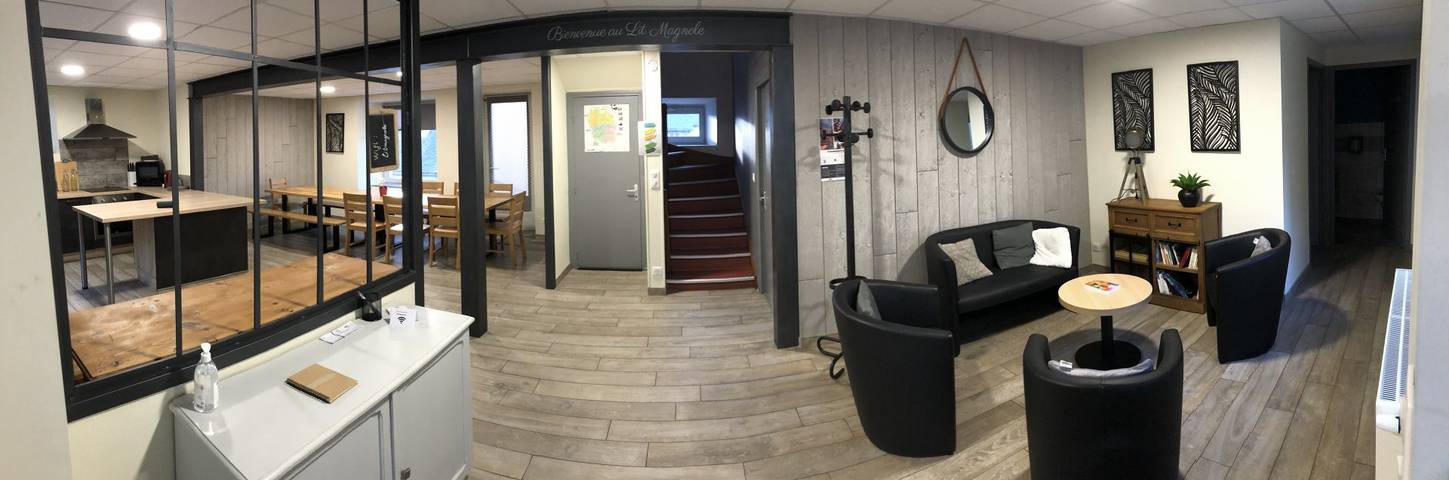 Gîte pour 15 personnes, avec jardin à Saint-Alban-sur-Limagnole - 2