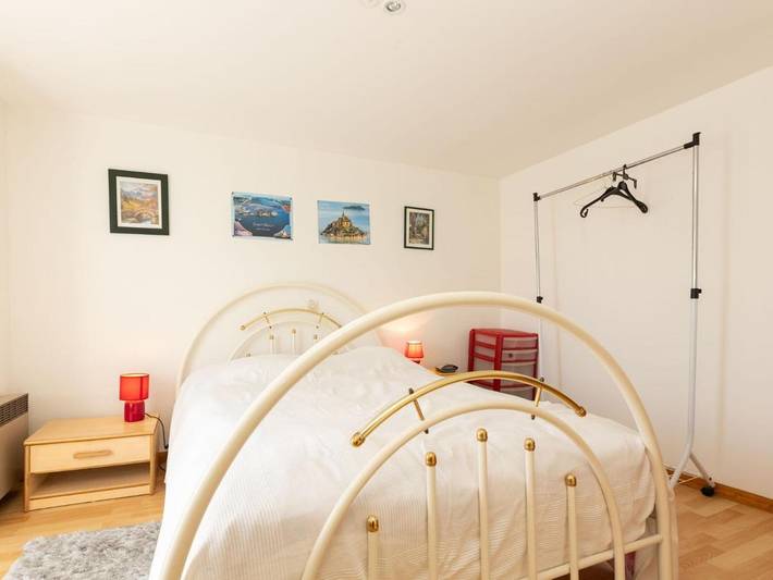 Gîte pour 4 personnes, avec jardin, animaux acceptés à Roz-Landrieux - 3