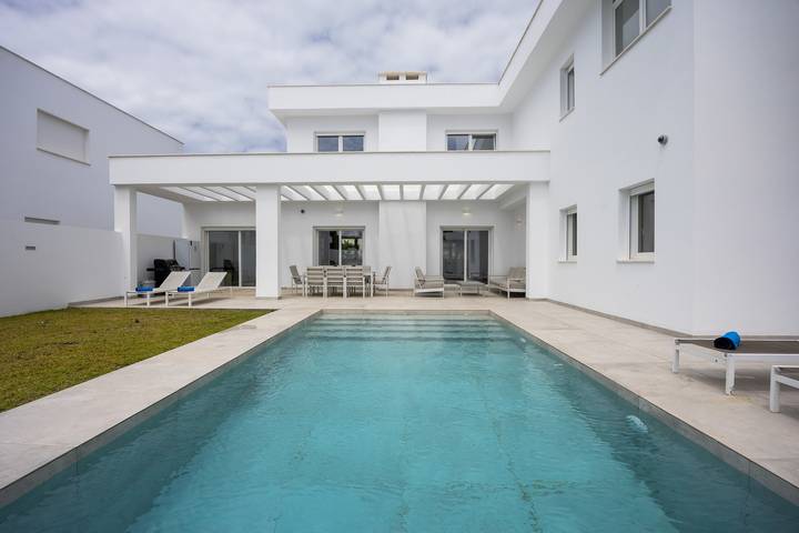 Chalet para 12 personas, con Balcón además de Jardín y Vistas al lago en Sancti Petri