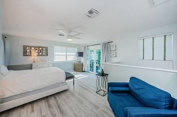 Vacation House for 14 Guests in Indian Rocks Beach, Pinellas County, Picture 3