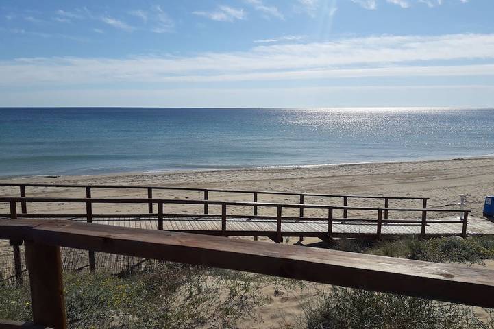 Appartement de vacances pour 4 personnes, avec piscine ainsi que jardin et terrasse