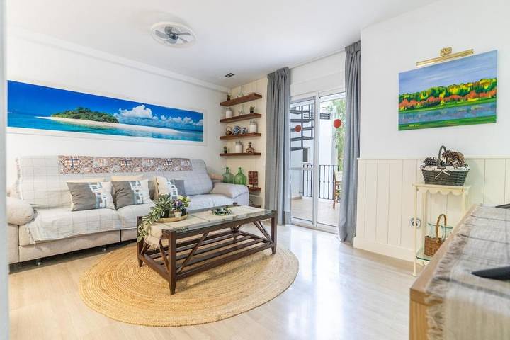 Ferienwohnung für 4 Personen, mit Terrasse und Ausblick sowie Pool in San José (Andalusien)