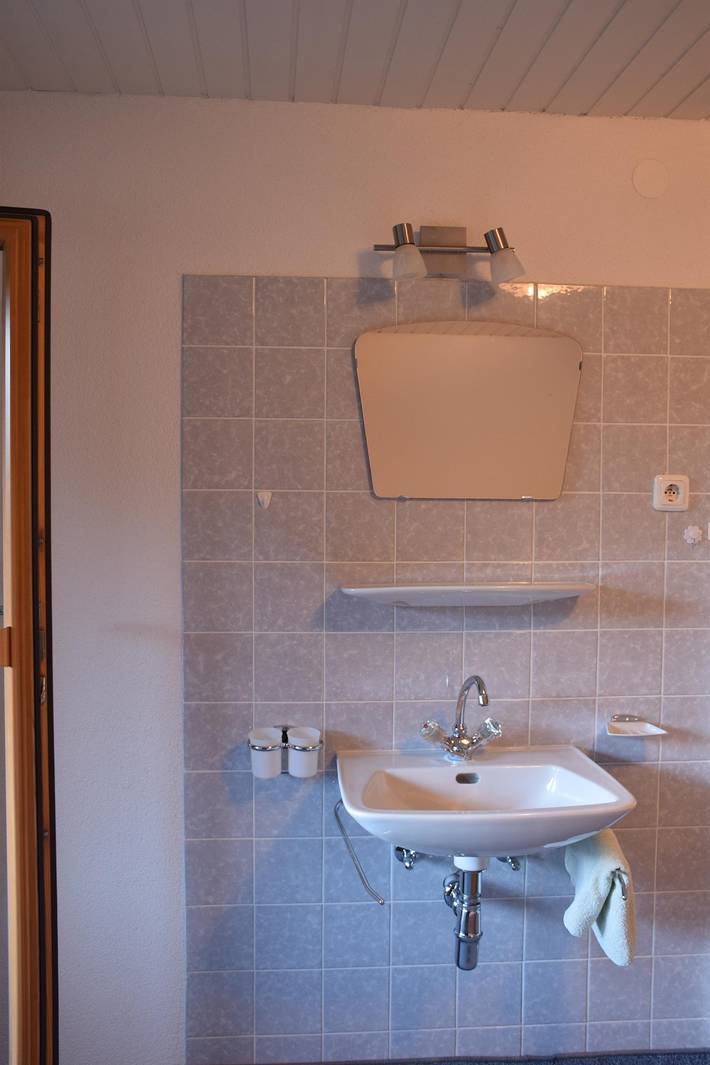 Ganze Ferienwohnung, Wohnung 3-5 Pers./3 Schlafräume/Du, Wc in Kappl, Verwall