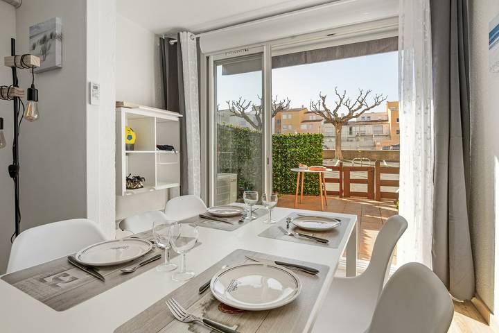 Gîte pour 4 personnes, avec terrasse dans Plage du Môle - 4