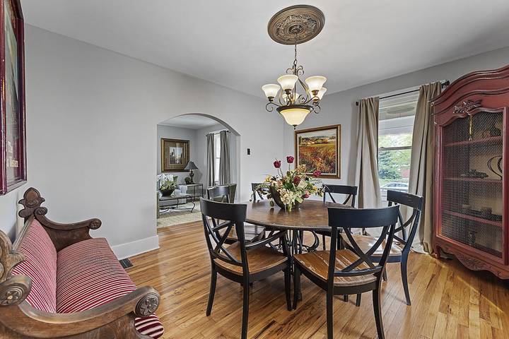 Vacation rental for 7 people, with yard in St. Charles County