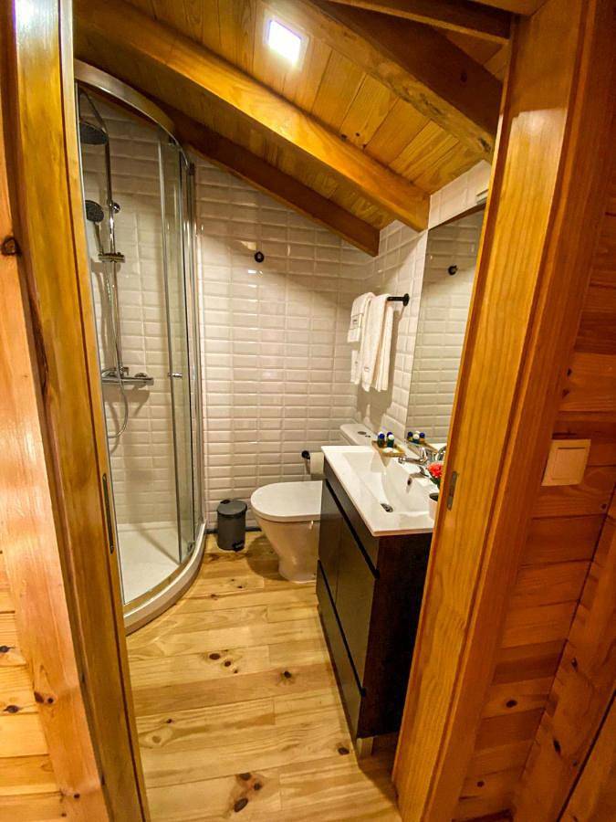 Casa rural para 4 personas, con Balcón y Terraza además de Jardín y Piscina en Chaves - 3