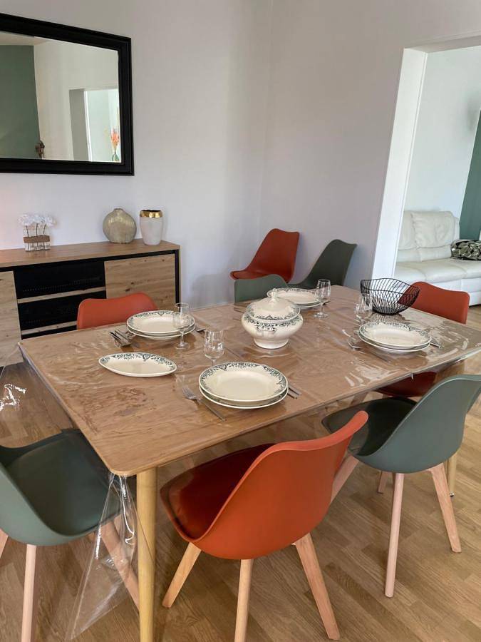 Gîte pour 8 personnes, avec vue et terrasse, animaux acceptés à Châtillon-sur-Indre - 3