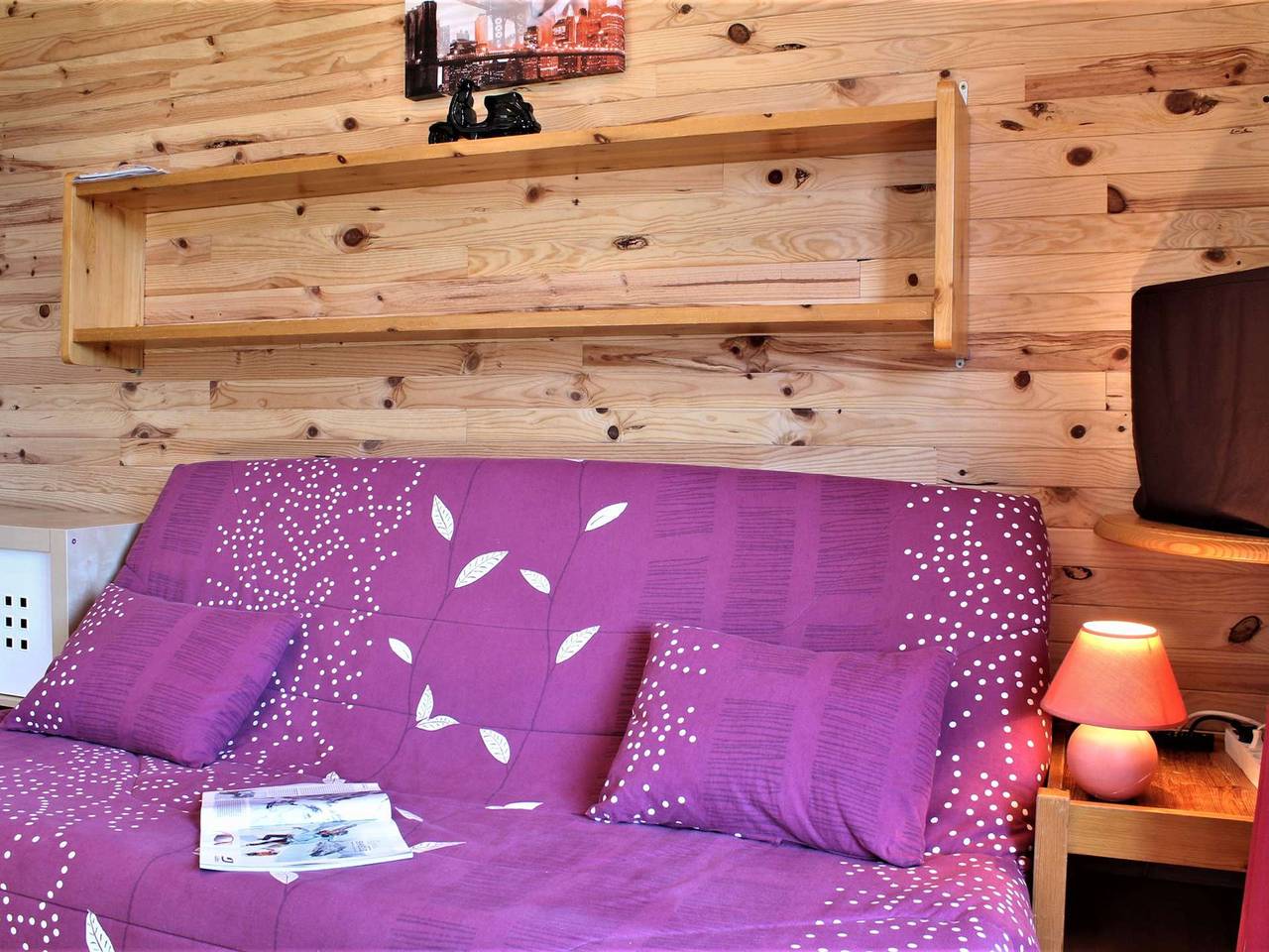 Entire apartment, Quiet studio cabin, ski-in/out, sleeps 4 - Risoul 1850 in Station de Risoul, Risoul