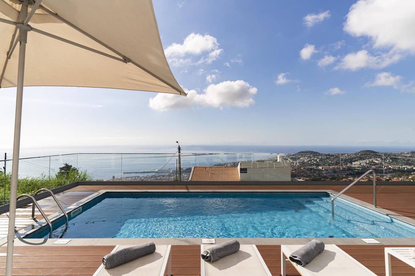 Character villa, sea and Funchal view | Portada in Monte (Madeira), Madeira