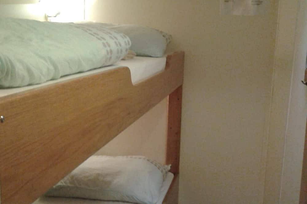 Suitable for families and groups of 6 to 12 people in Leiden, North Sea Netherlands