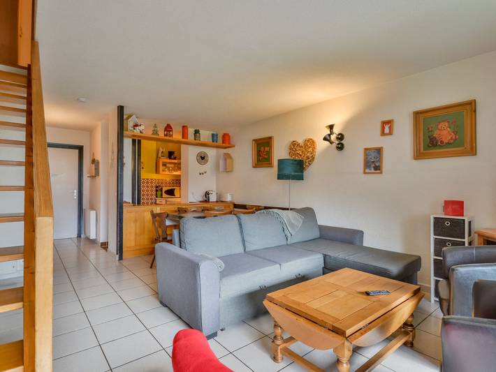 Ganze Wohnung, Ruhige, geräumige T3-Maisonette für 6 Personen mit Balkon in Morzine, nahe Skilifte und Zentrum in Morzine, Les Portes du Soleil
