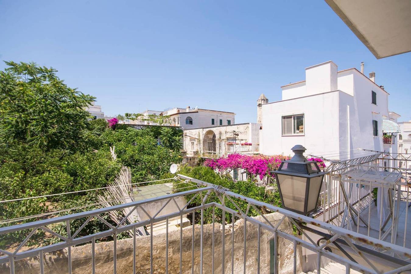 Entire apartment, Charming apartment in Vieste with balcony and garden view in Vieste, Gargano