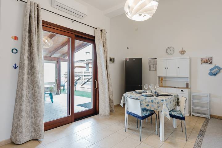 Holiday Home 'Marettimo Cornino' with Sea View, Wi-Fi and Air Conditioning in Cornino, Custonaci