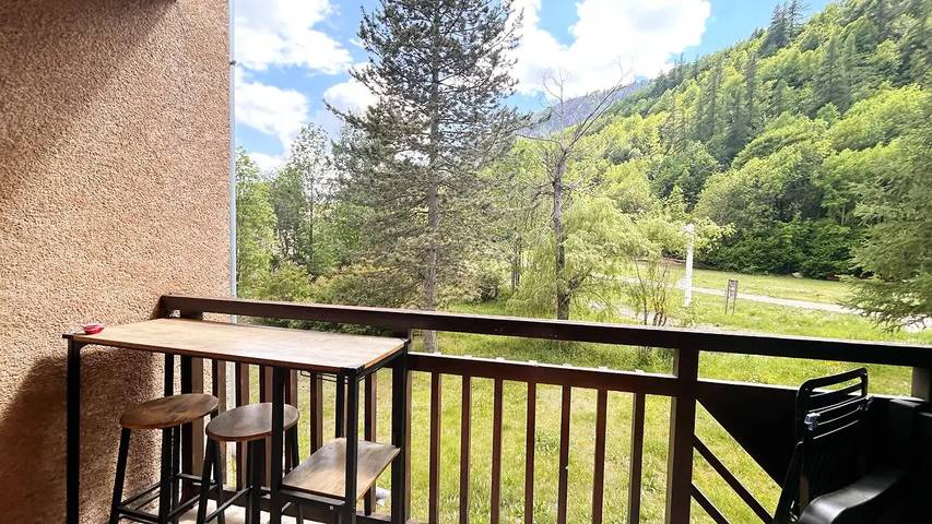 Apartamento entero, Agréable T2 avec grand balcon 4/6 personnes in Vallouise-Pelvoux, Parque Nacional de los Ecrins