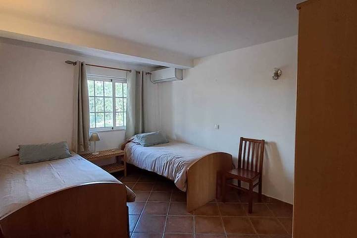 Gîte pour 8 personnes, avec jardin et piscine dans Pata De Cima - 4