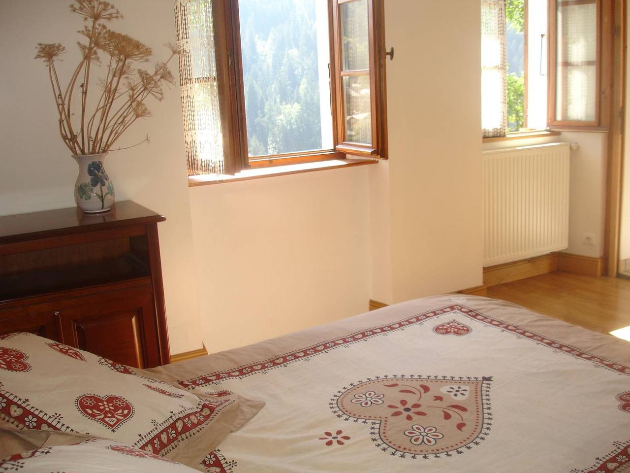 Chalet Rose in Saint-Nicolas-la-Chapelle, Albertville region