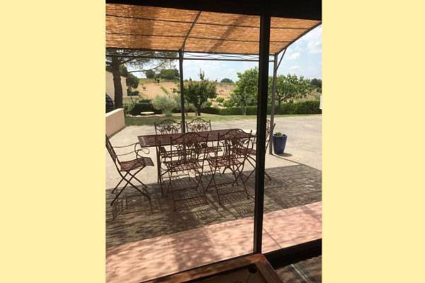 Chambre d’hôte pour 2 personnes, avec piscine ainsi que jardin et vue à Valensole - 2