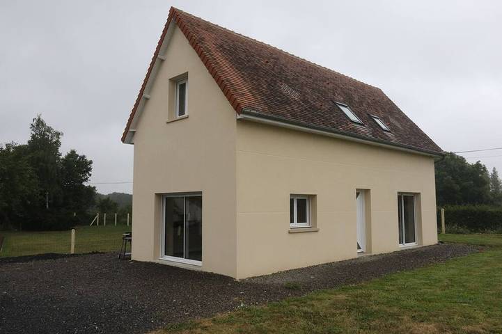 Location de vacances pour 7 personnes, avec jardin à Saint-Germain-du-Pert