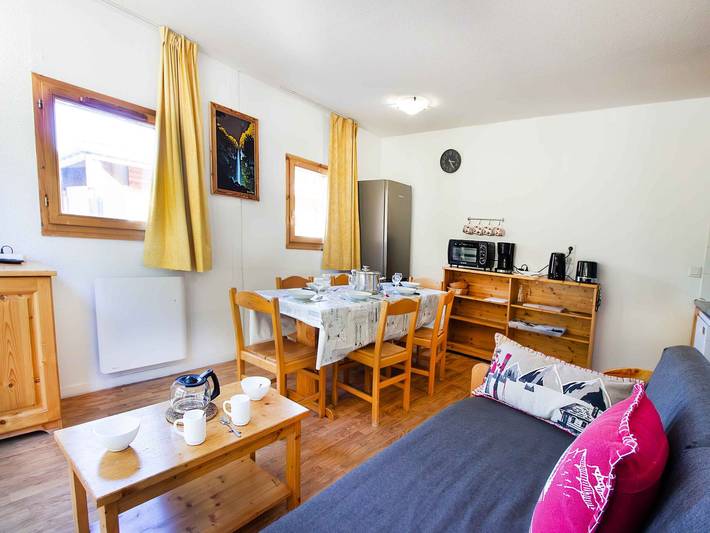 Apartamento entero, Apartamento luminoso con vistas al valle - 6 pers. in La Norma, Villarodin-Bourget