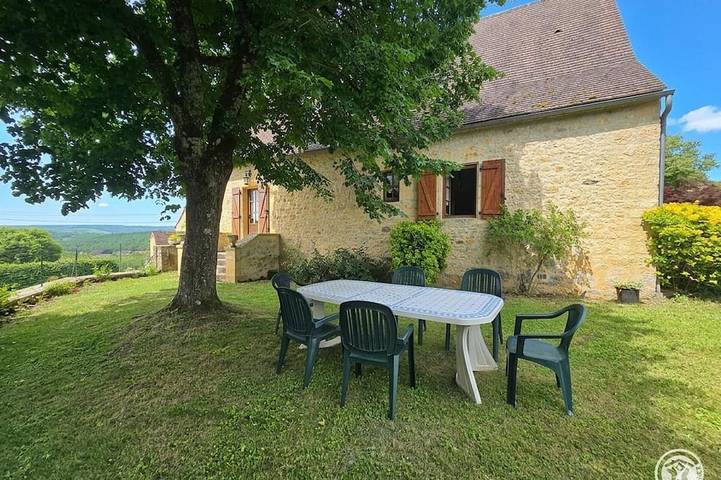 Gîte pour 4 personnes, avec jardin et piscine - 1