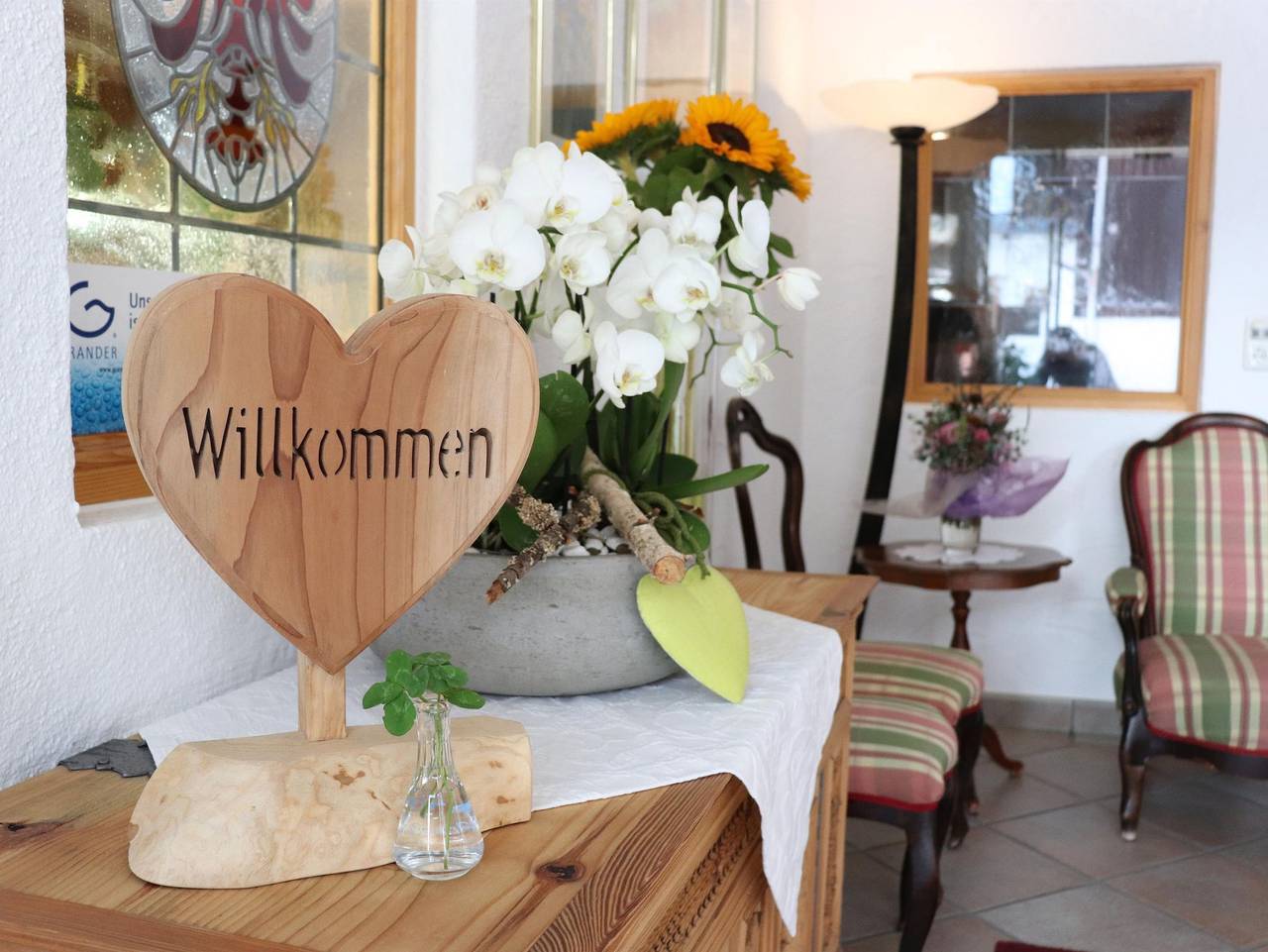 Hotel Theresia Garni - Doppelzimmer mit Balkon in Sankt Johann in Tirol, Kitzbüheler Alpen