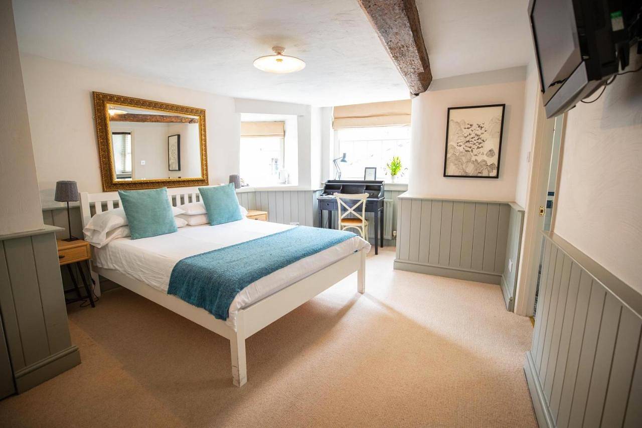 Double Room with Shared Bathroom in Oxford, Oxfordshire