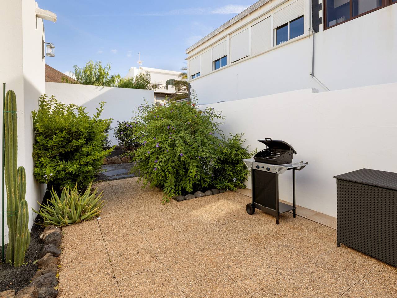 Villa moderna en Tahíche con piscina y aparcamiento in Tahiche, Teguise