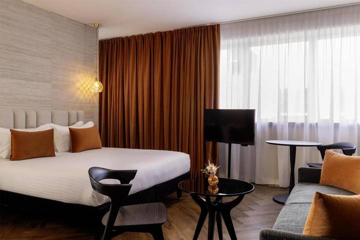 Hôtel pour 2 personnes, avec sauna ainsi que jacuzzi et terrasse à Saint-Jacques-de-la-Lande - 4