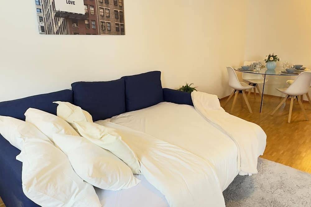 Ganze Wohnung, Stunning cozy and bright apartment, 1 min walk from the station and Delémont in Delémont, Kanton Jura