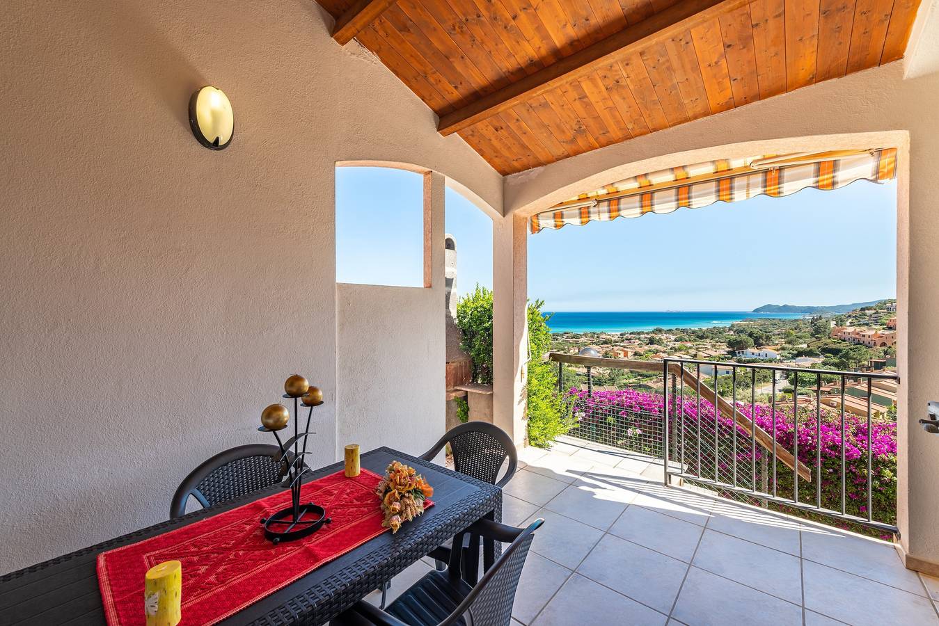Villa "Birgit" con vista mare, vista montagna, aria condizionata e terrazza in Costa Rei, Muravera