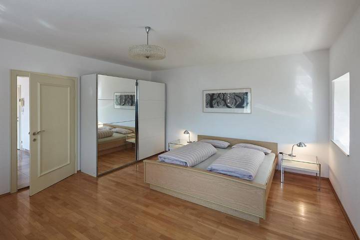 Gîte pour 4 personnes, avec jardin ainsi que vue et vue sur le lac, adapté aux familles à Bregenz - 4