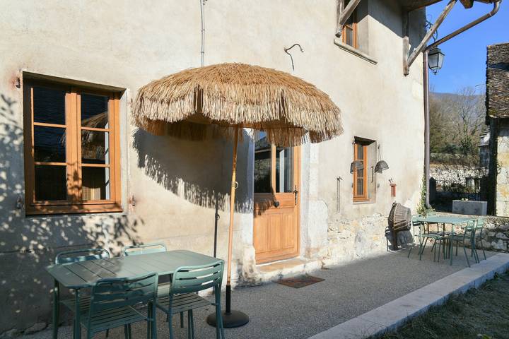 Gîte pour 8 personnes, avec jardin, adapté aux familles dans Belley - 3