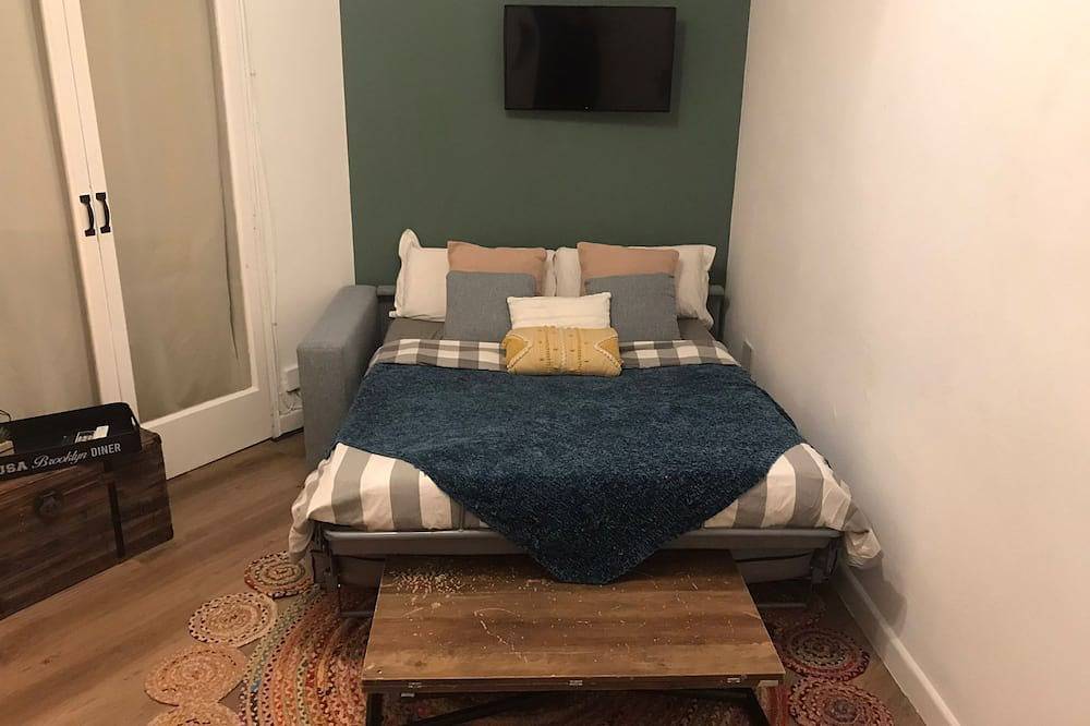 Ganze Wohnung, Room with terrace in the center of Ibiza at 250m from the beach. in Dalt Vila, Ibiza Stadt