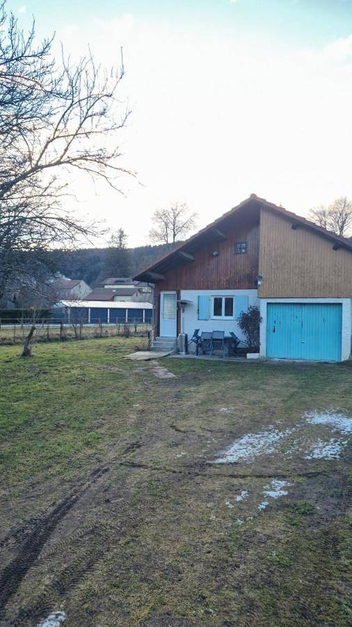 Gîte pour 4 personnes, avec vue et jardin, animaux acceptés à Saint-Anthème - 2