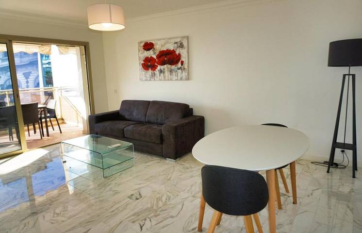 Gîte pour 4 personnes, avec terrasse dans Palais Des Festivals Et Des Congres - 3