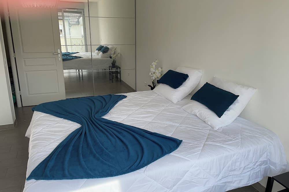 Apartamento entero, Résidence Napée Aéroport Cdg- Parc des Expositions - À 18 km de Paris Rer B in Villepinte, Sena-Saint Denis