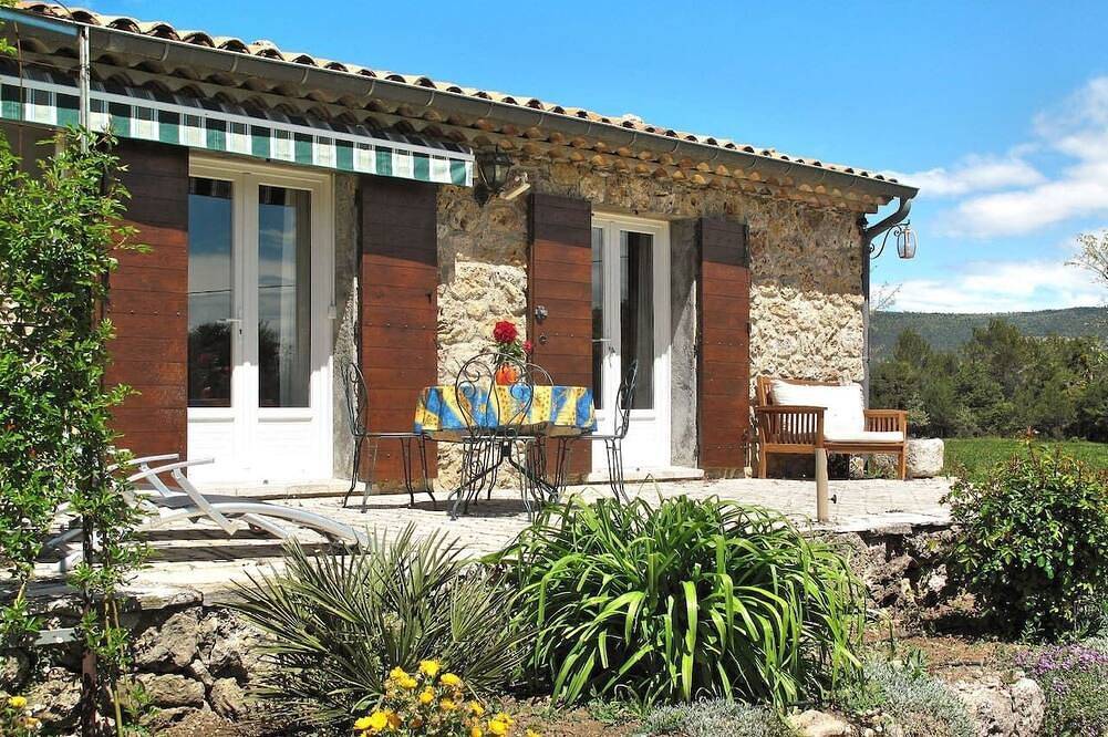 ¡Casa rural con encanto ideal para unas vacaciones en familia en plena natura! in Ampus, Region de Draguignan