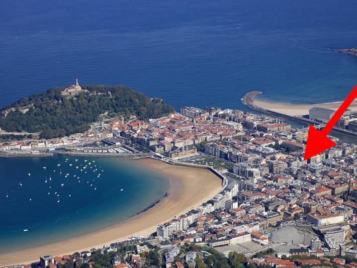 Entire apartment, Churruca Suite: Modern Apartment in Central San Sebastián in Kontxa hondartza - Playa de la Concha (San Sebastian), San Sebastian
