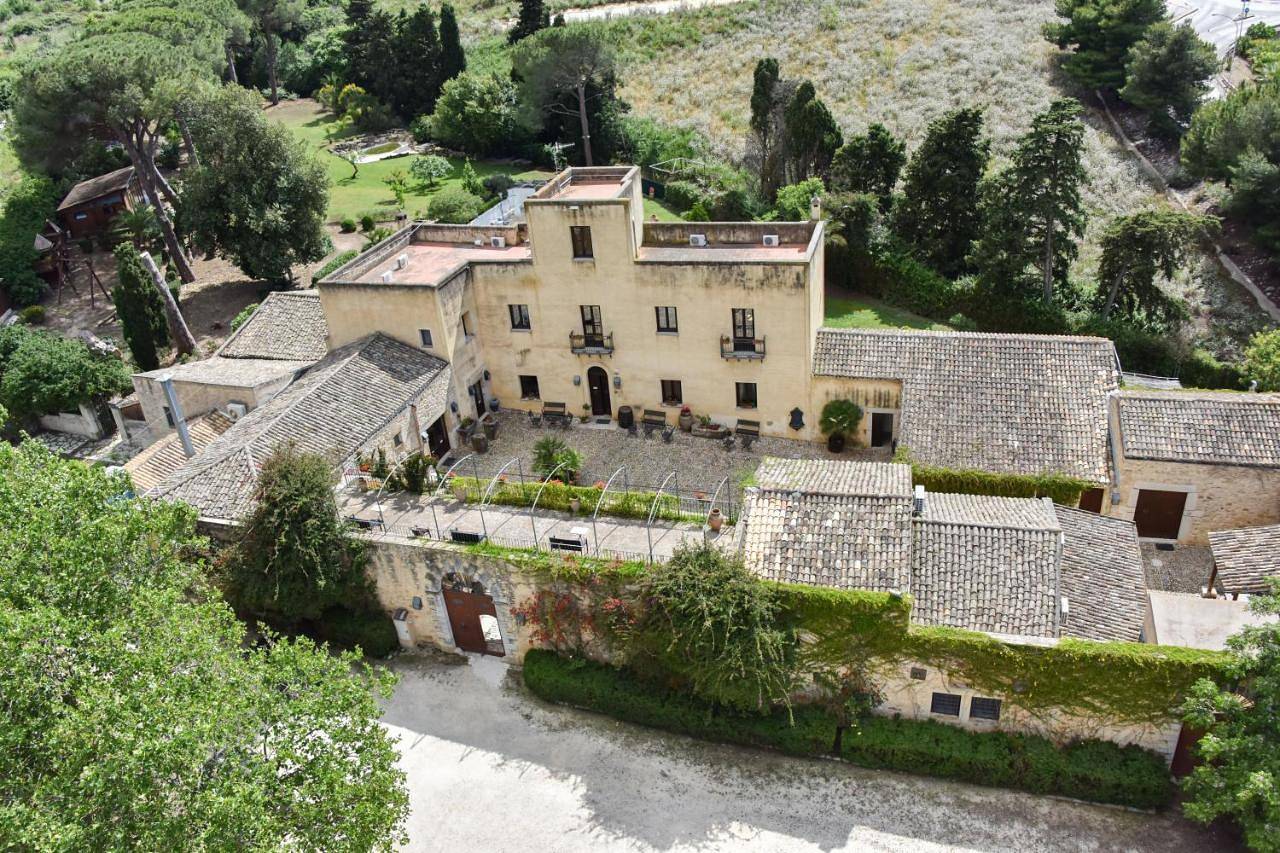 Agriturismo Baglio Fontana in Buseto Palizzolo, Provincia di Trapani