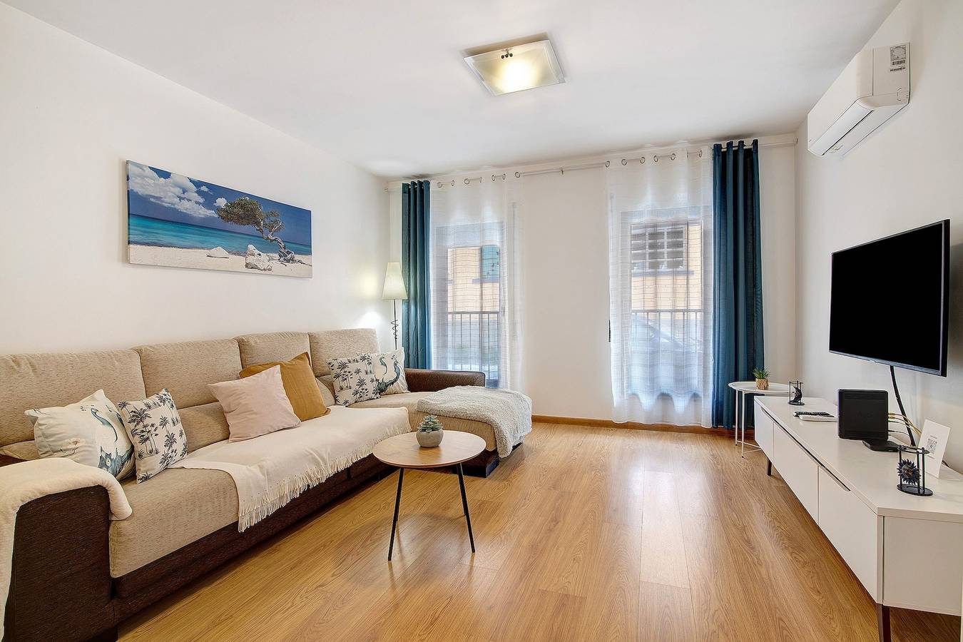 Ganze Wohnung, Apartment 'Ria Formosa Pool Haven' mit Gemeinschaftspool, Wlan und Klimaanlage in Olhão, Parque Natural da Ria Formosa