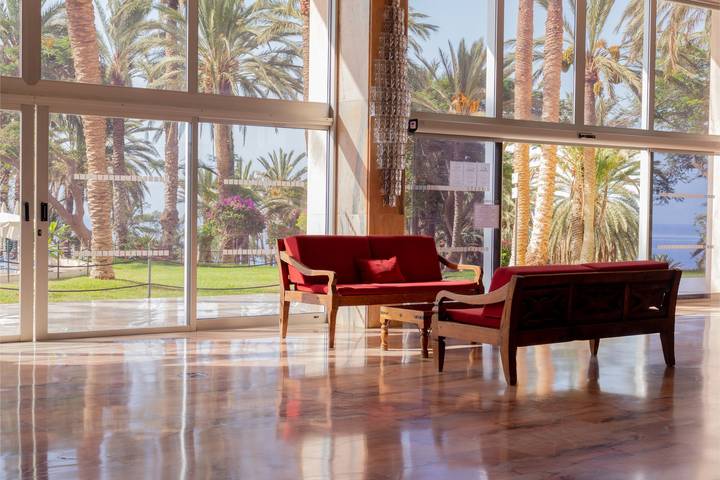 Apartamento para 6 personas, con piscina y terraza en Marazul