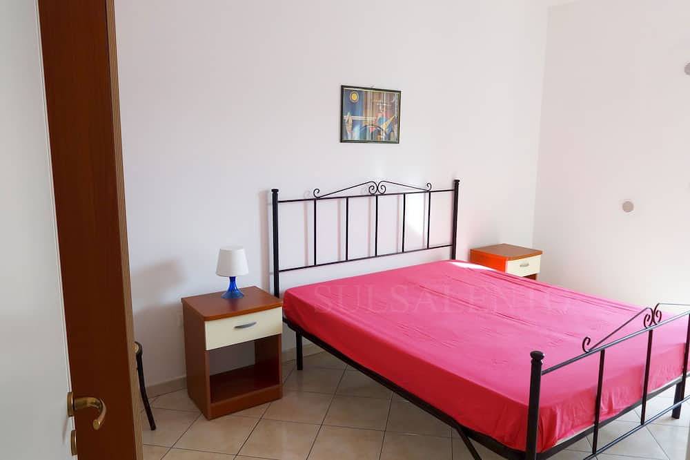 Entire apartment, Apartment 50 meters sand second floor Solaris Two in Torre Mozza (Salento), Gulf of Taranto