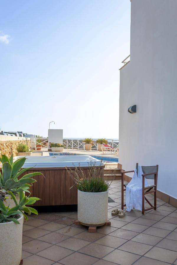 Ferienhaus für 4 Personen, mit Garten und Ausblick sowie Pool, mit Haustier auf Menorca - 2
