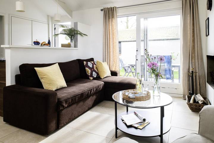 Holiday home- Bungalow in Boomhoek, Loosdrecht