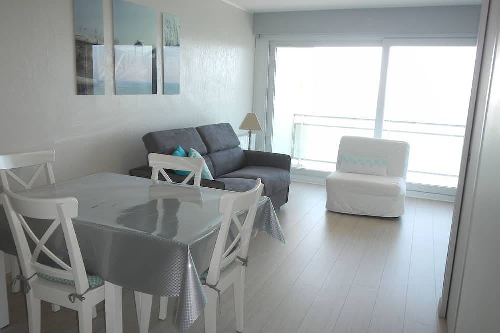 Appartement entier, Grand studio à louer face à la mer avec très belle vue panoramique. in Hardelot Plage, Neufchâtel-Hardelot