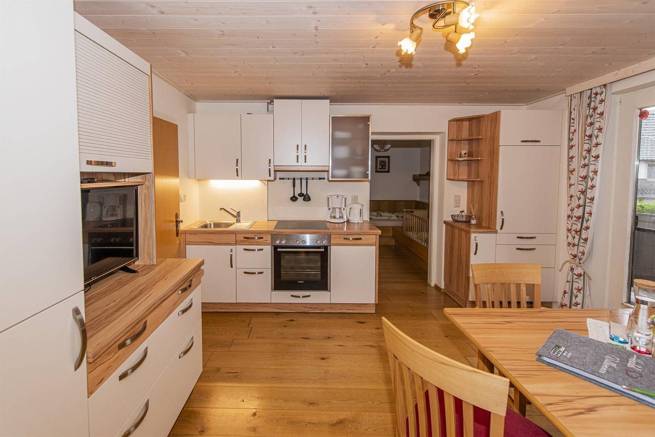 Ganze Ferienwohnung, Ferienwohnung für 4 Personen mit Ausblick in Roßleithen, Kirchdorf an der Krems (Bezirk)