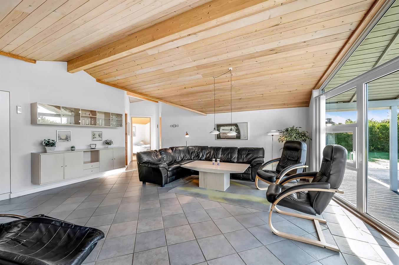 Stunning home in Tarm w/ 3 Bedrooms, Sauna and Wifi in Skaven Strand, Ringkøbing fjord
